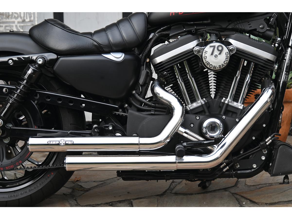 Top Chopp Staggered Exhaust System , Without Heat Shield, Polished Smooth End Cap, Polished 2,5"